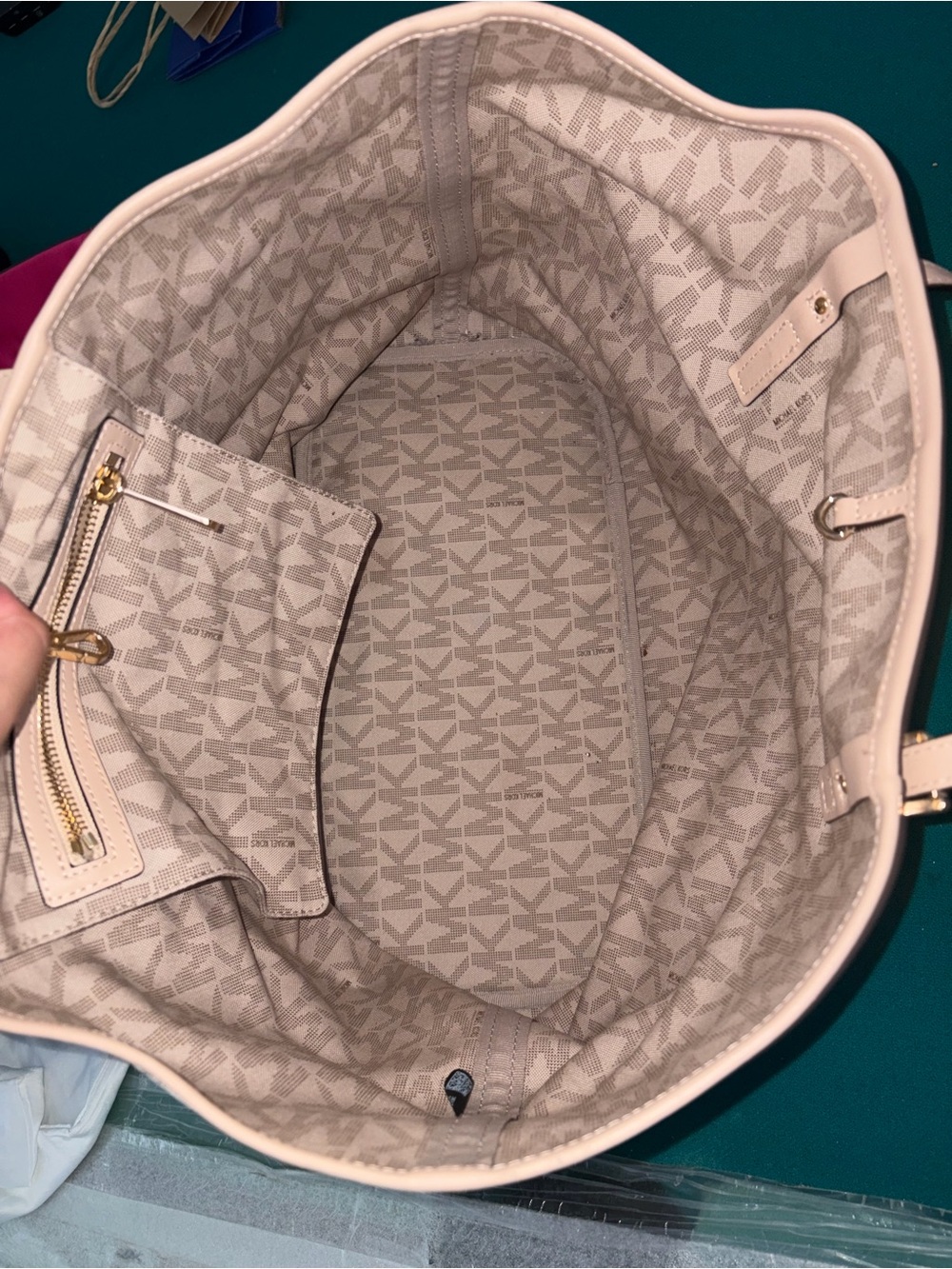 Michael Kors Monogram Tote Bag - Picture 4 of 5